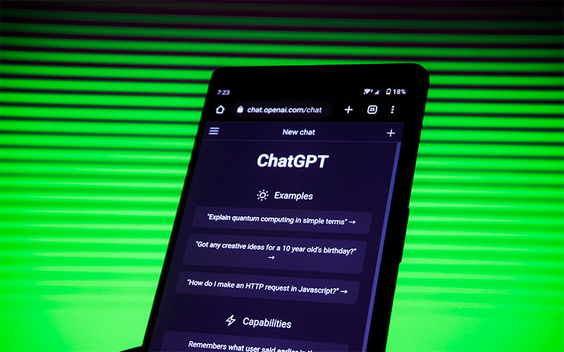 Nueva York levanta la prohibición al uso de ChatGPT en las escuelas públicas