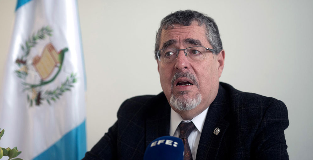 Presidente electo de Guatemala dice que revertirá decisiones “absurdas” de Giammattei