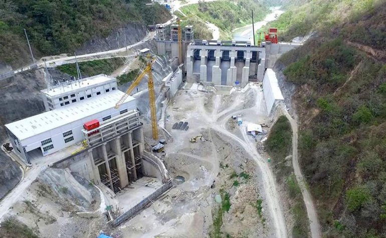 Patuca III realiza primeras pruebas de generación de energía